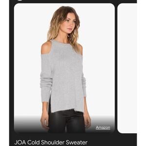JOA cold‎ shoulder sweater -m
